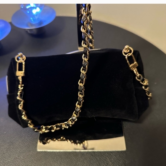 Yves Saint Laurent (YSL) crossbody or shoulder bag - Picture 5 of 9